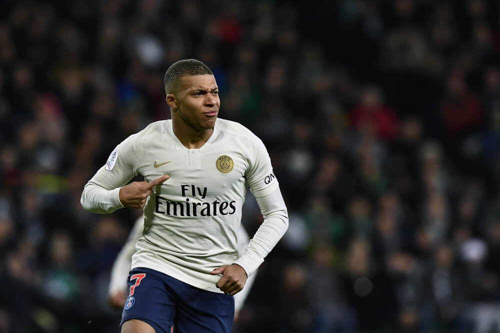 美国14个州和华盛顿特区宣布进入紧急状态